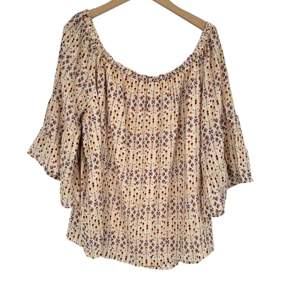 Heyson Tops - Heyson Cream Yellow Print Off Shoulder Top size 2X 3/4 Bell Sleeves NWT